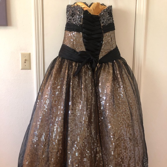 SOLD!!!!! - Picture 8 of 8